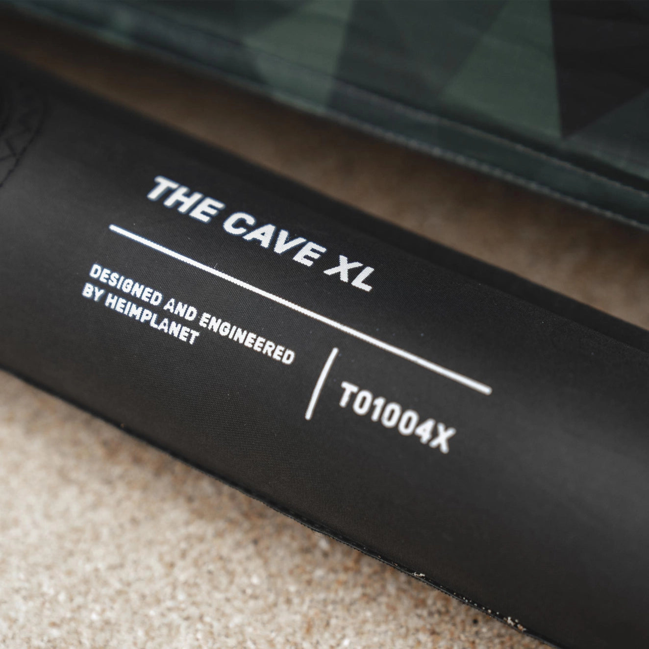 La Cave XL, tente camouflage du Caire