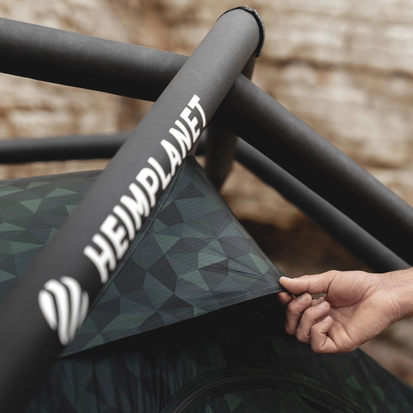 La Cave XL, tente camouflage du Caire