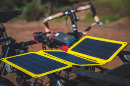 Chargeur solaire portable SunJack 25 W + 2 batteries externes 10 000 mAh