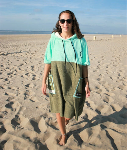 Wave-Hawaii Agueda Poncho / Changing Robe