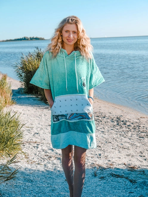 Wave-Hawaii Liz Poncho / Changing Robe