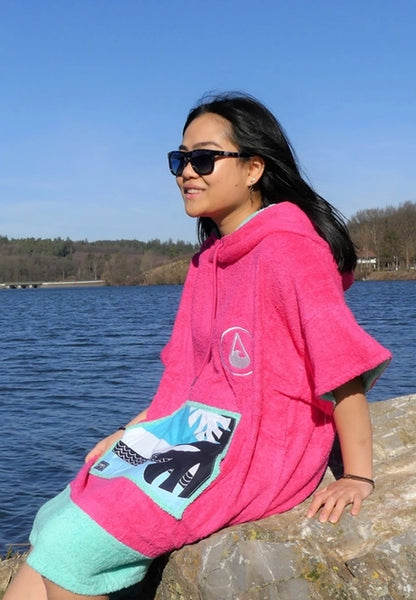 Wave-Hawaii Pink Wave Beach Poncho and Changing Robe