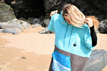 Wave-Hawaii Tres Unisex Poncho / Changing Robe